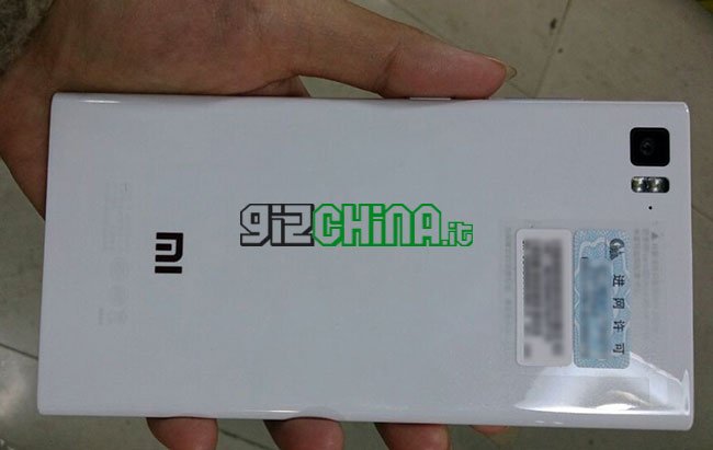 Esclusiva! Xiaomi Mi3 in versione bianca in arrivo su Xiaomishop.it!