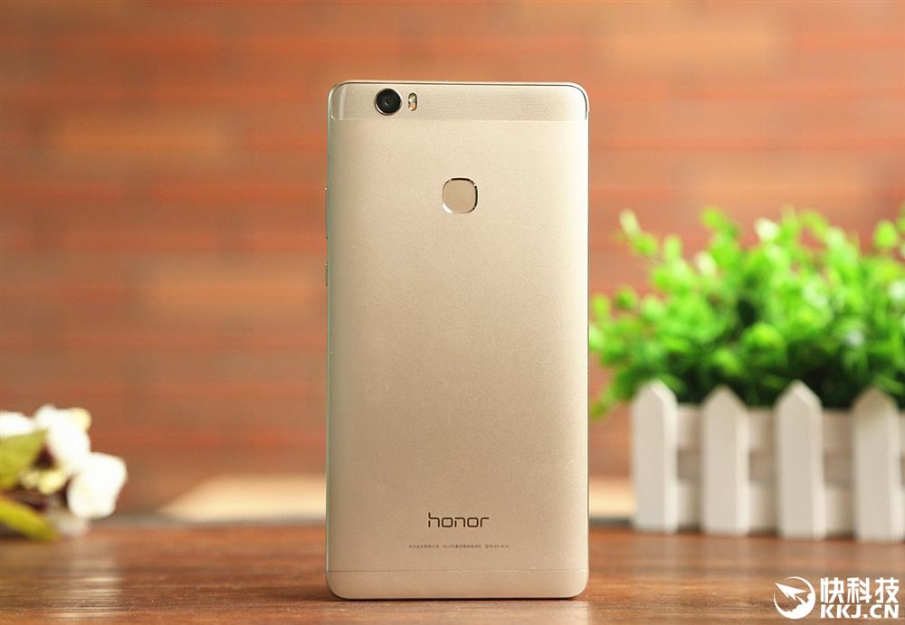 Honor note 8