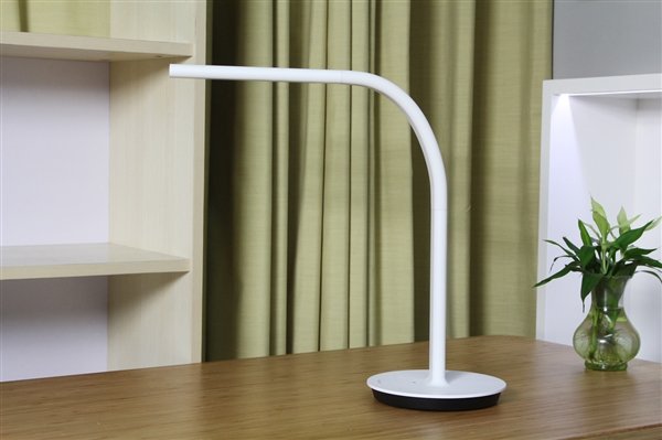 Xiaomi Philips EyeCare 2 Smart Desk Lamp [Unboxing] 2