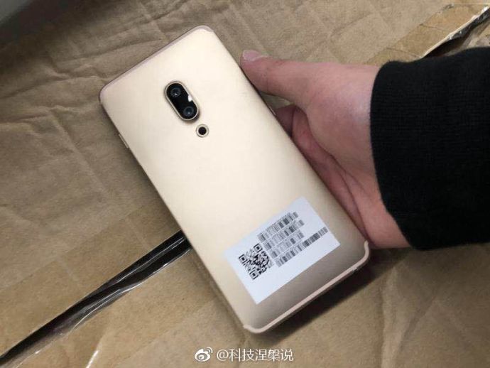 Meizu-E3-Image-Leaked-design-meizu-15-plus