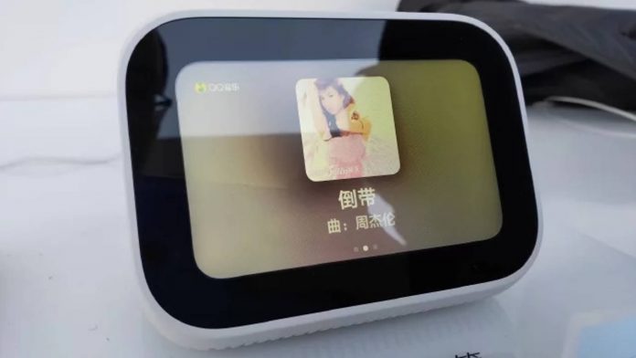 Xiaomi-XiaoAI-Touchscreen-speaker-3