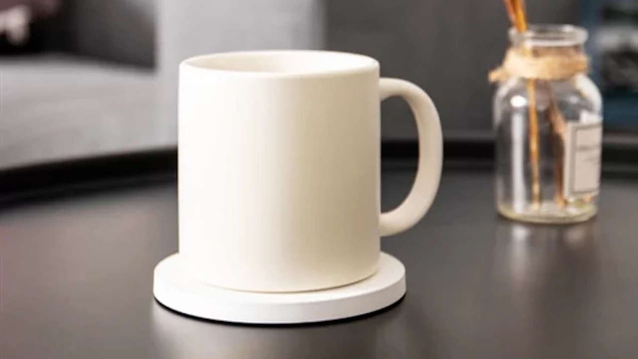 La nuova tazza di Xiaomi è auto-riscaldante (e wireless) 