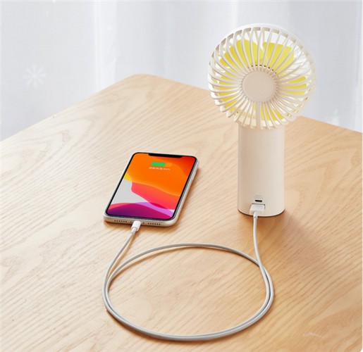 Xiaomi si prepara all'estate: arriva il nuovo mini ventilatore portatile 