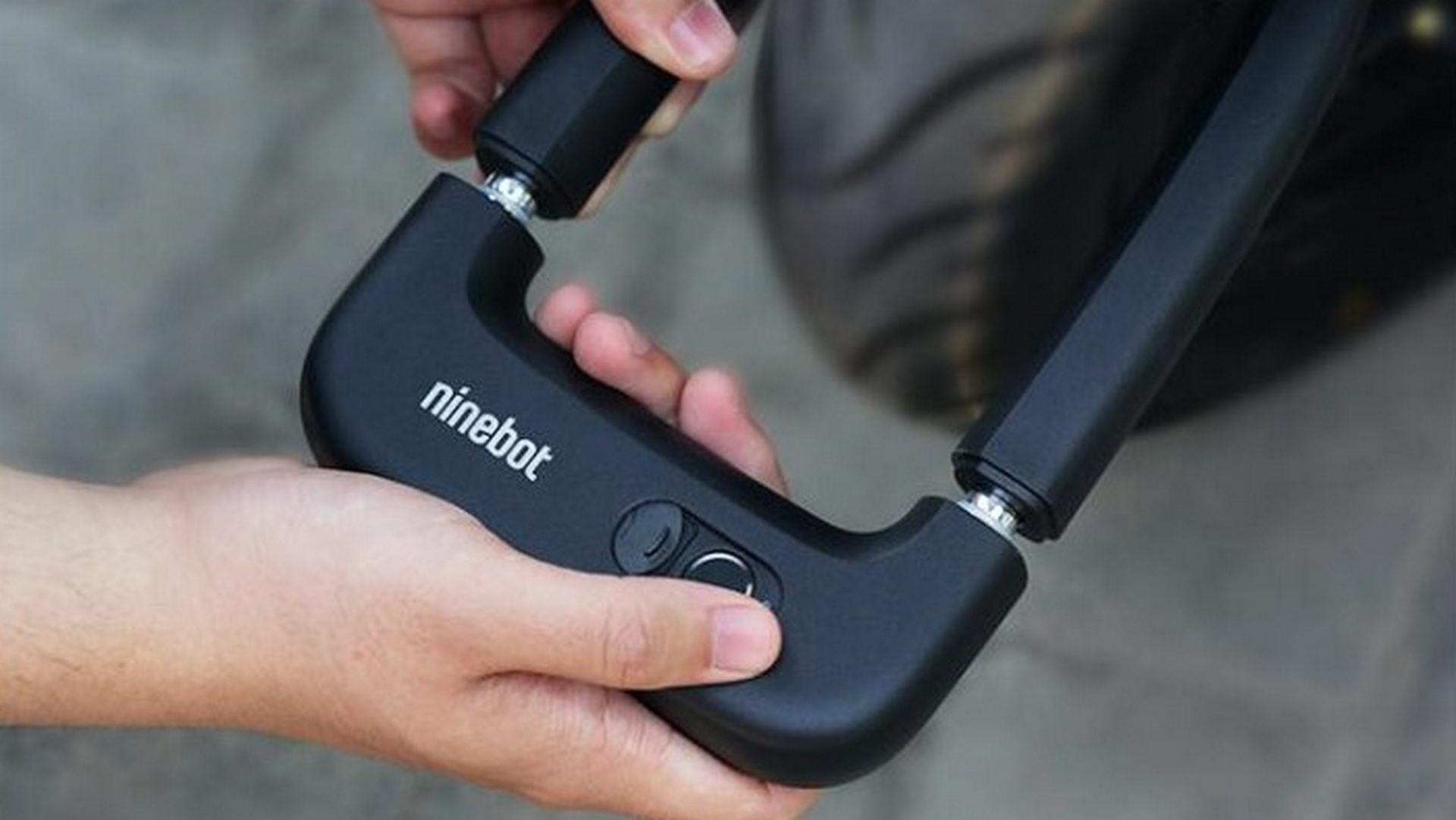 Ninebot presenta il lucchetto U-Lock per monopattini, bici e scooter  elettrici