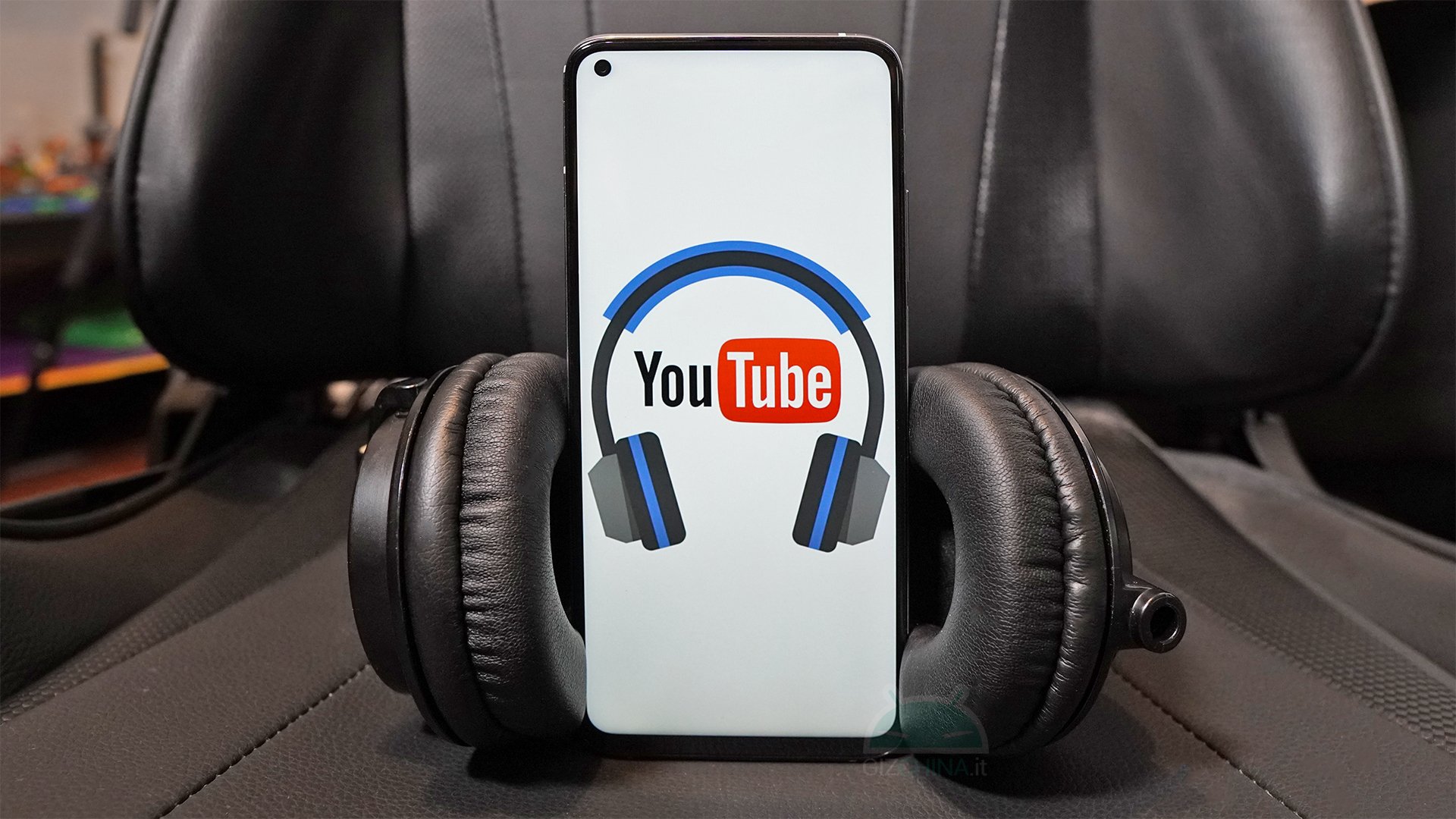 How to listen to music on YouTube with the screen off with Xiaomi's MIUI 12  