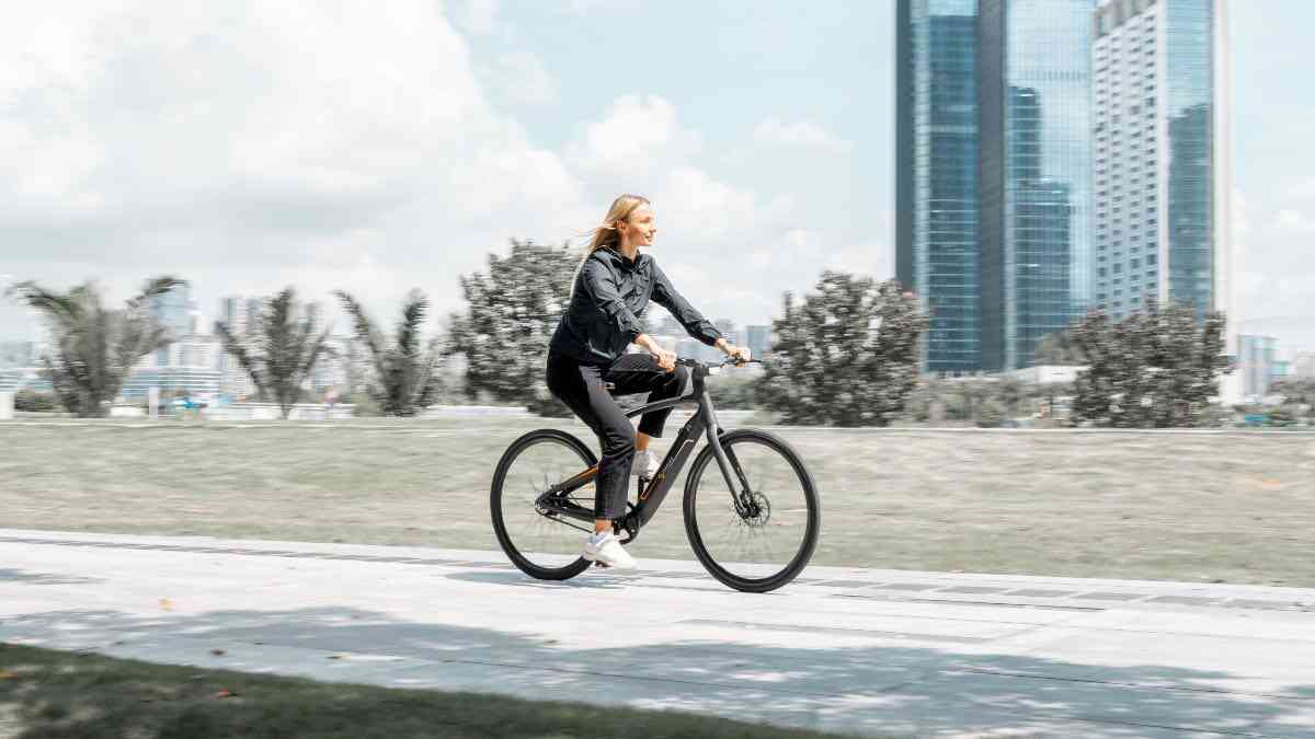 urtopia carbon bici elettrica smart offerta indiegogo 2