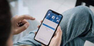 Facebook nuova funzionalità per creare fino a 5 profili diversi