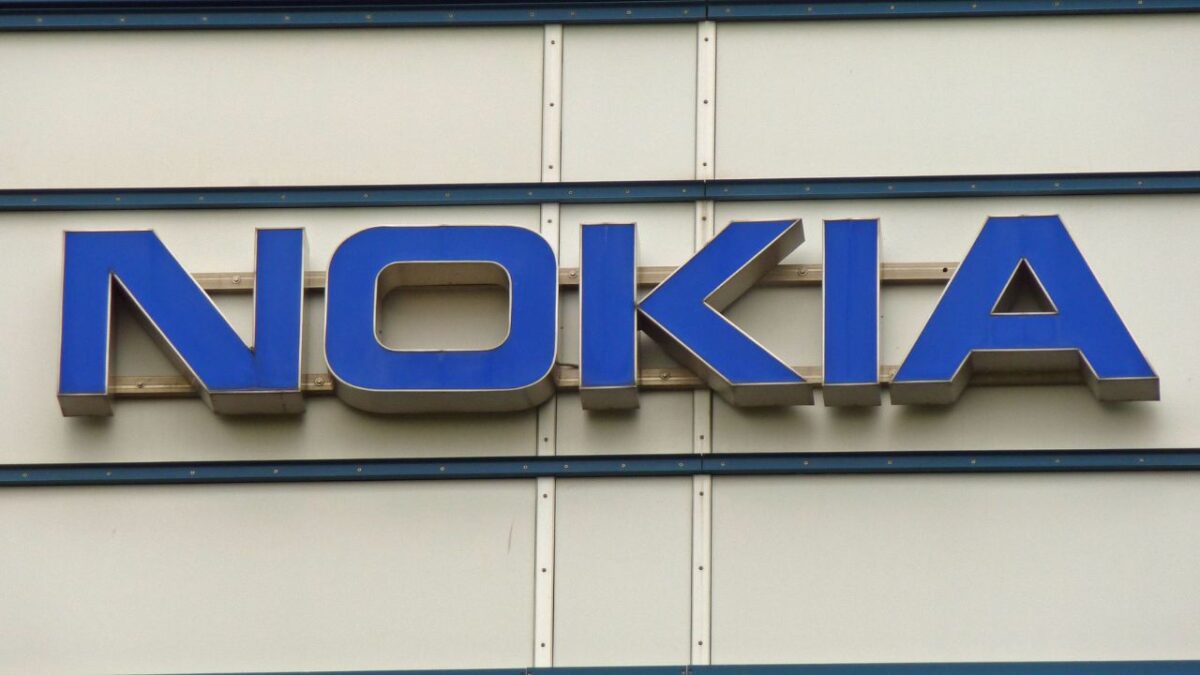 Smartphone Nokia addio fotocamere Zeiss collaborazione terminata