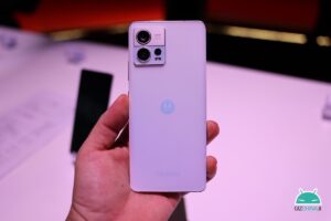 Motorola Edge 30 Ultra fusion neo anteprima video handson caratteristiche 200 megapixel fotocamera prezzo sconto italia 