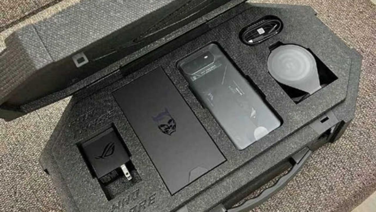 ROG Phone 6 batman confezione accessori leak