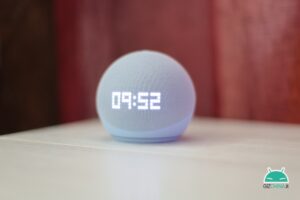 Echo Spot di  Recensione  l'orologio smart Alexa { guida