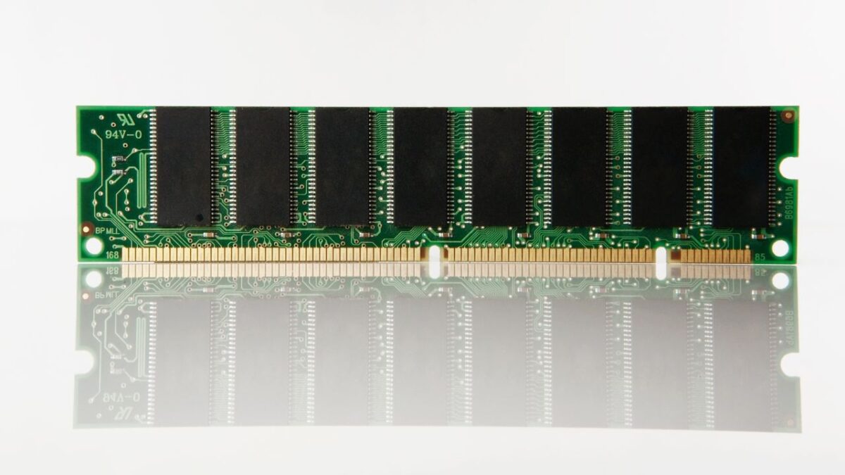 Samsung chip DRAM DDR5 12 nm