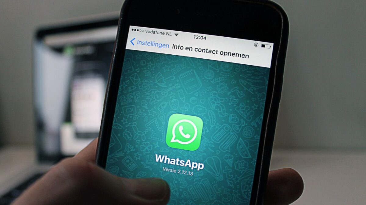 WhatsApp lista smartphone non più compatibili dal 2023