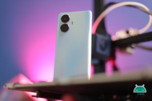 Recensione Realme 10 Pro+ Plus prezzo prestazioni fotocamera caratteristiche quale scegliere dove come comprare italia vs batteria