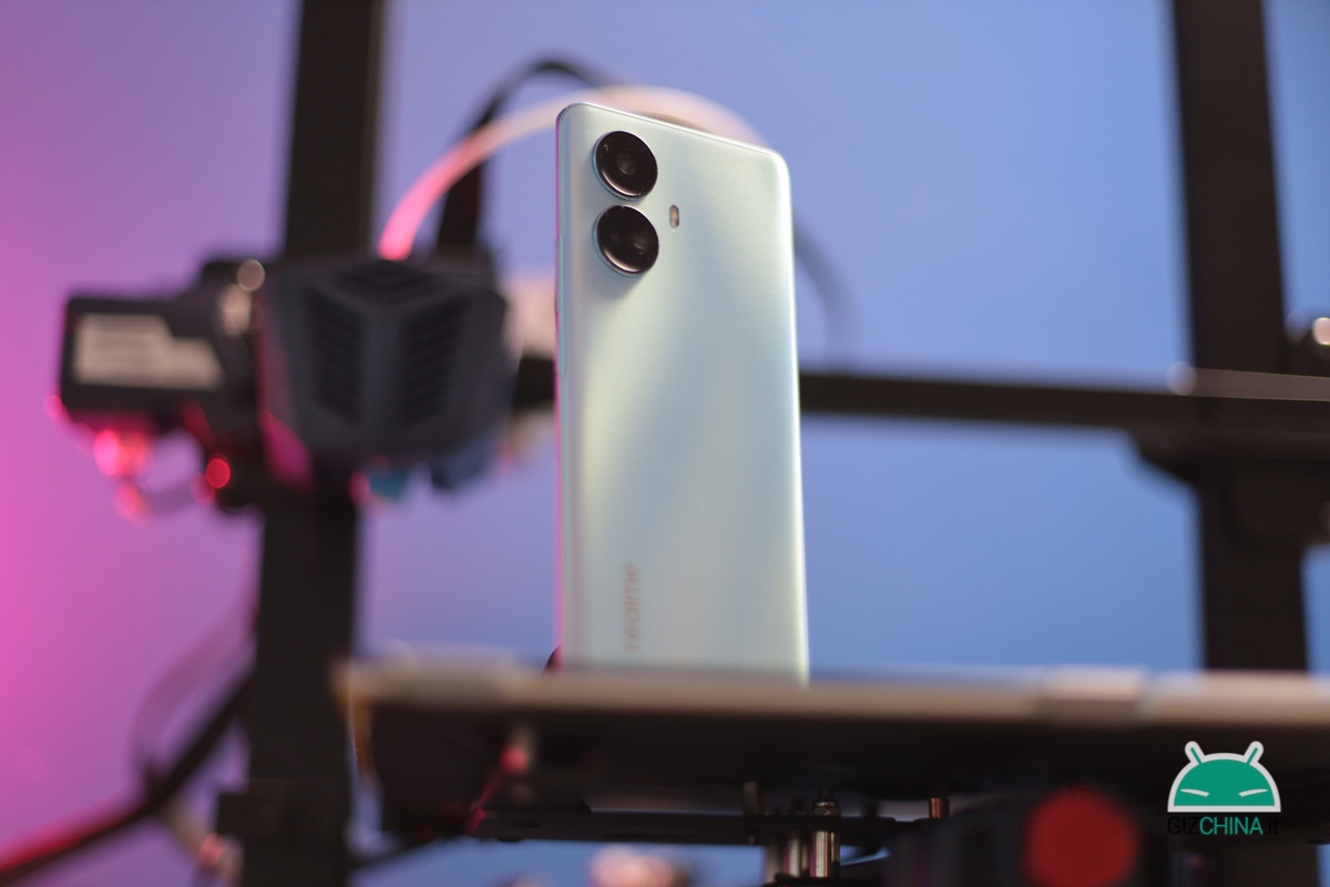 Recensione Realme 10 Pro+ Plus prezzo prestazioni fotocamera caratteristiche quale scegliere dove come comprare italia vs batteria