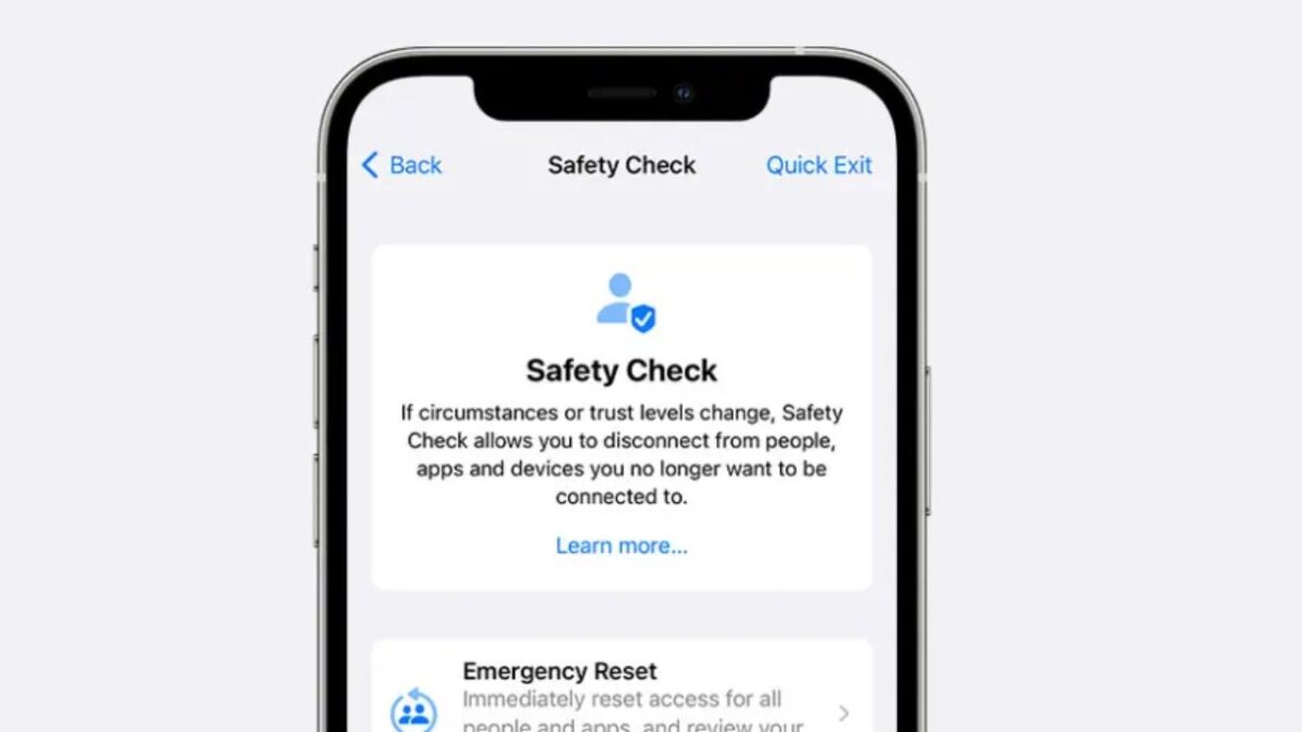 Apple iPhone iOS 16 controllo di sicurezza