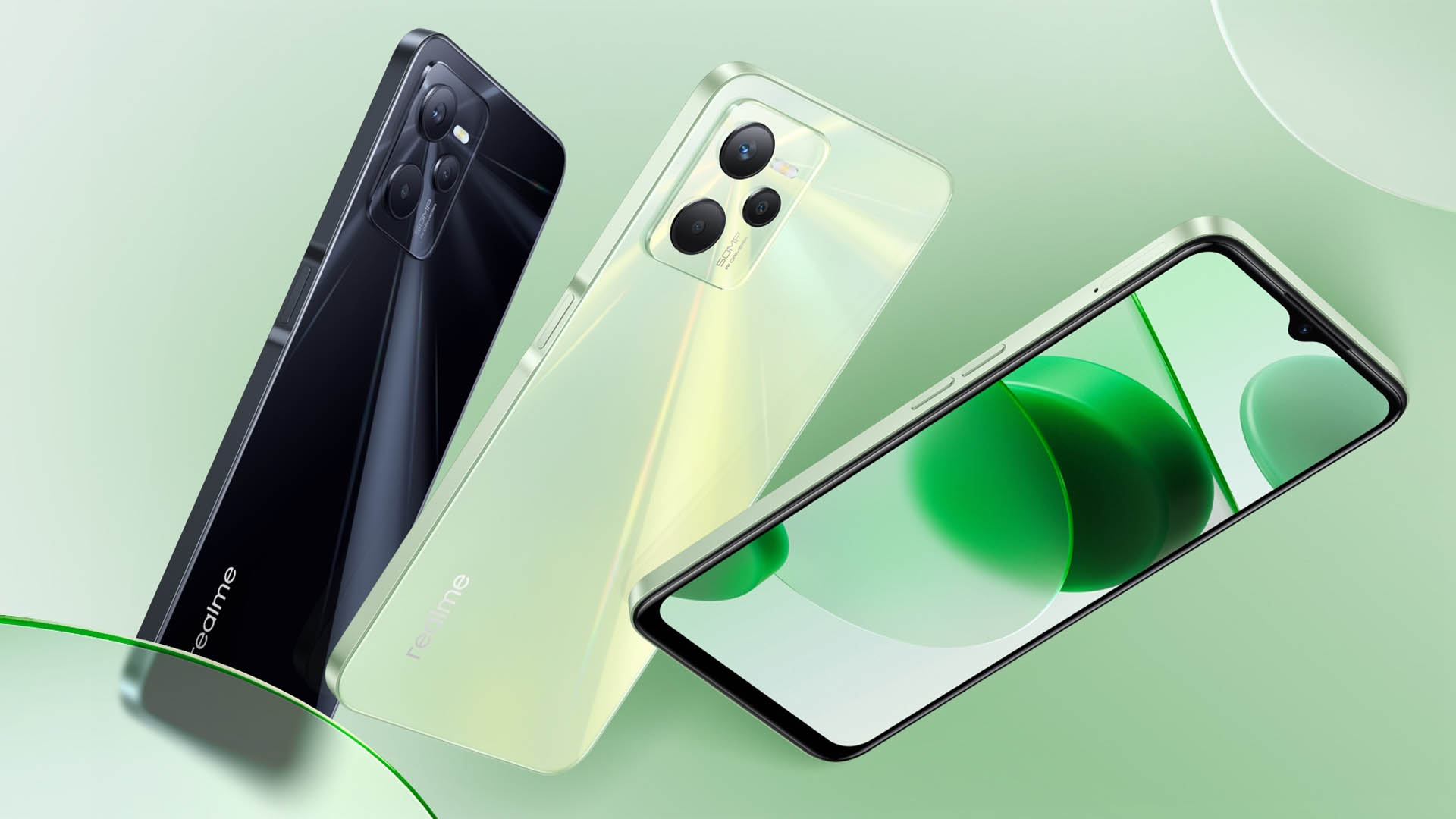  The image shows the Realme GT 6 global launch event in Milan, Italy, with three phones in black, green, and white colors.