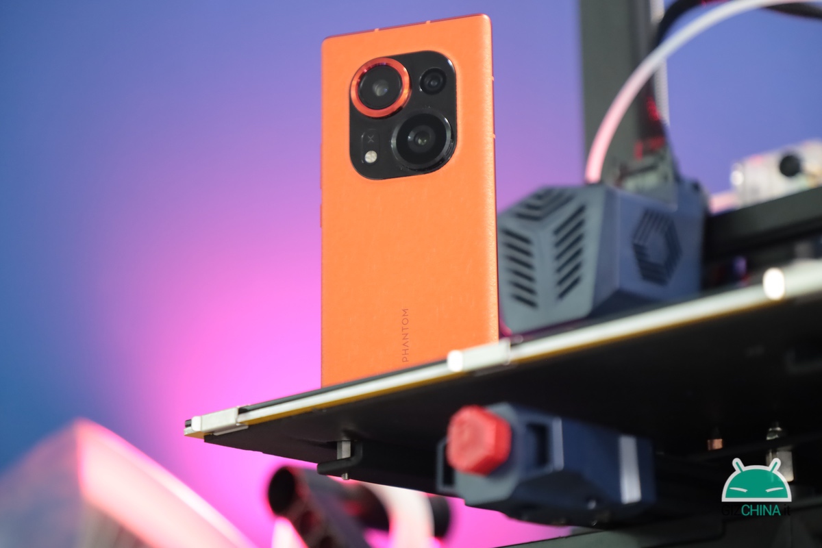 Recensione Tecno Phantom X2 Pro fotocamera retrattile motorizzata pop out caratteristiche hardware display batteria ricarica prezzo sconto italia