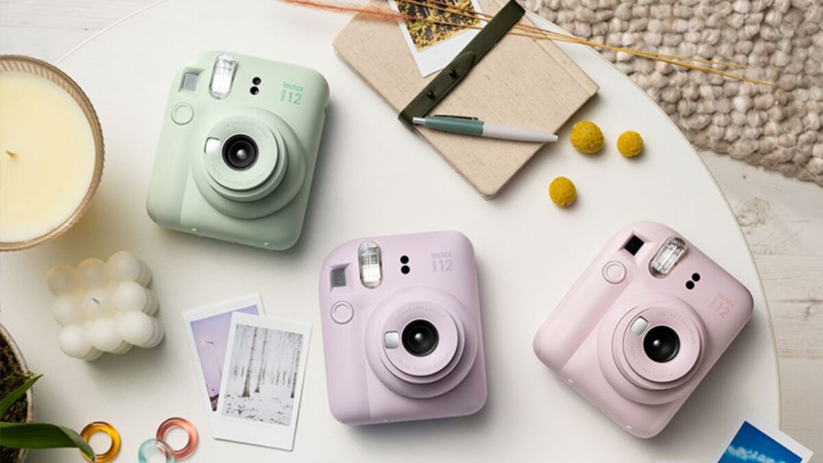 Fujifilm Instax mini 12 fotocamera istantanea caratteristiche specifiche tecniche prezzo uscita