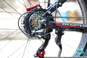 Recensione duotts s26 mountain bike fat doppio motore 700w potenza salite ammortizzatori prezzo sconto economica italia