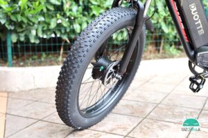 Recensione duotts s26 mountain bike fat doppio motore 700w potenza salite ammortizzatori prezzo sconto economica italia