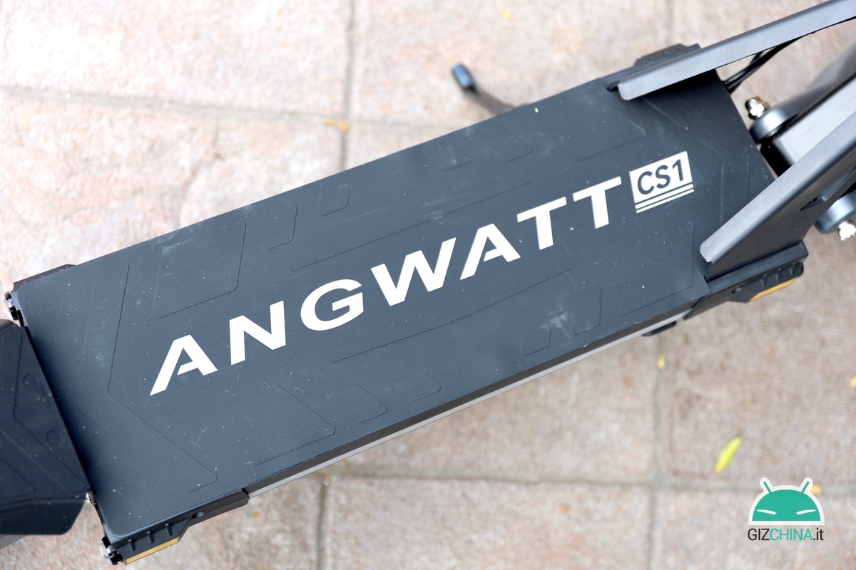 Recensione angwatt cs1 monopattino elettrico off road 1000w economico potente prezzo ruote batteria sterrato sconto coupon italia